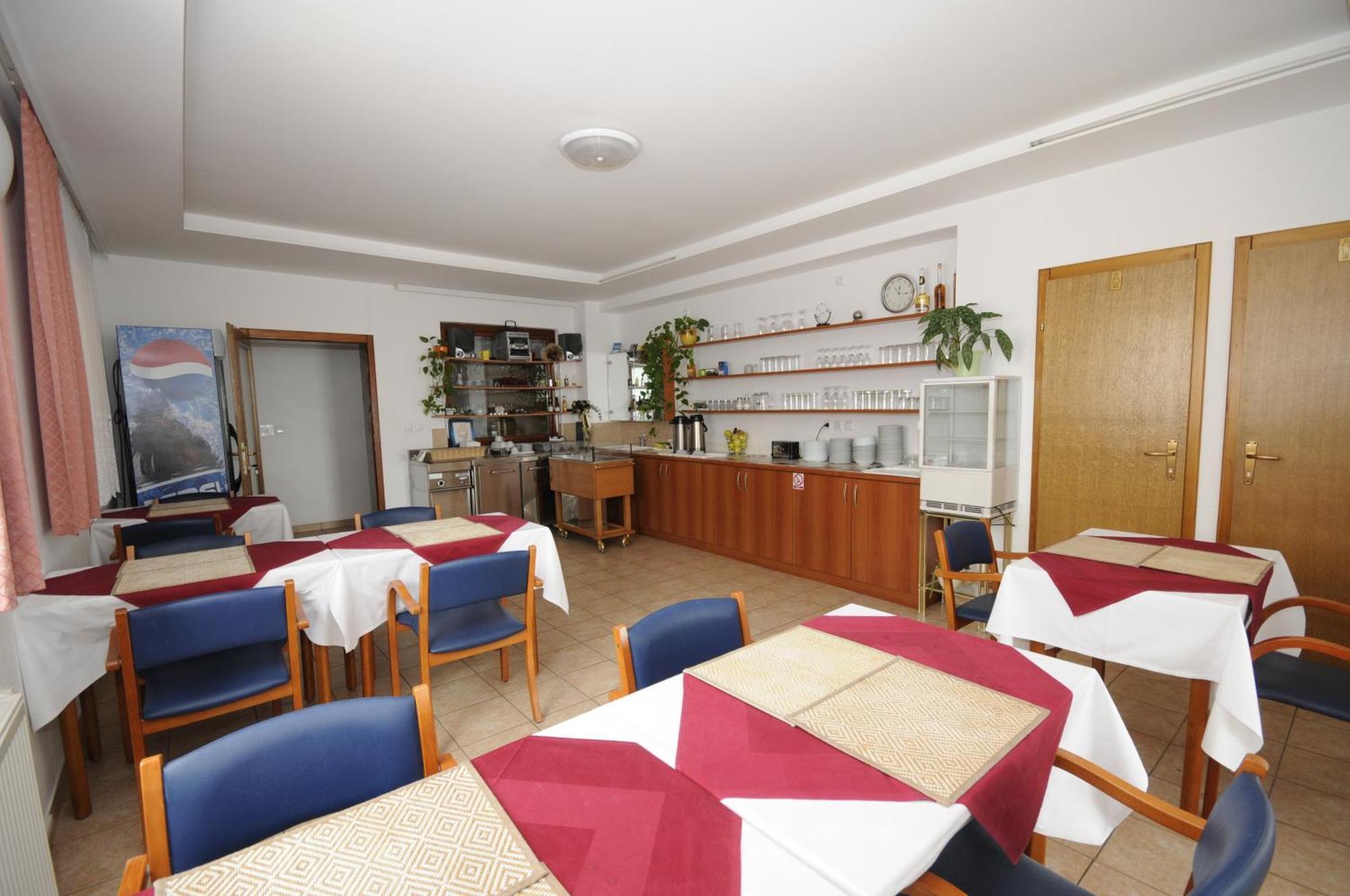슬라본스키브로드 Pansion Antonio B&B 외부 사진