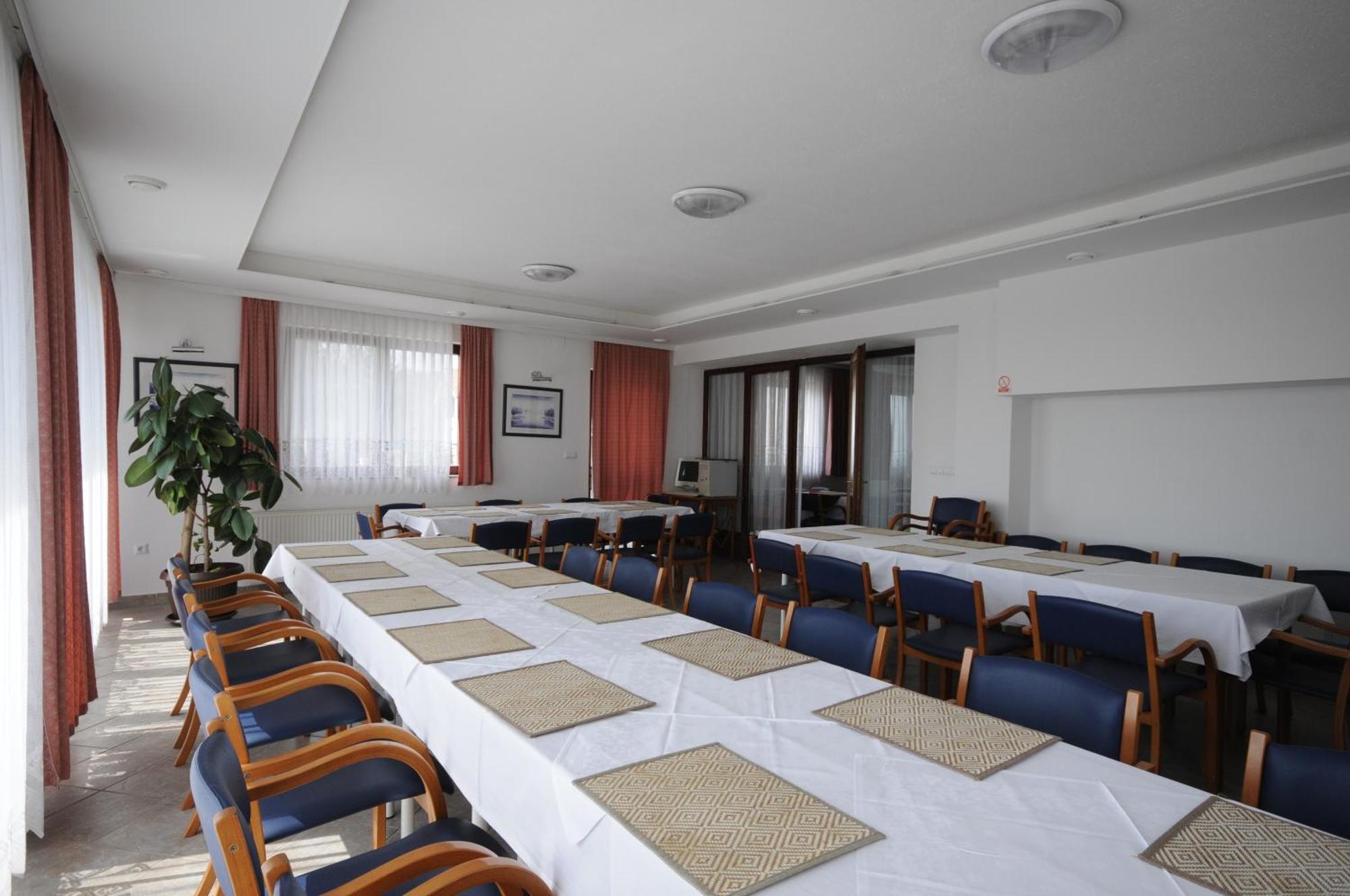 슬라본스키브로드 Pansion Antonio B&B 외부 사진