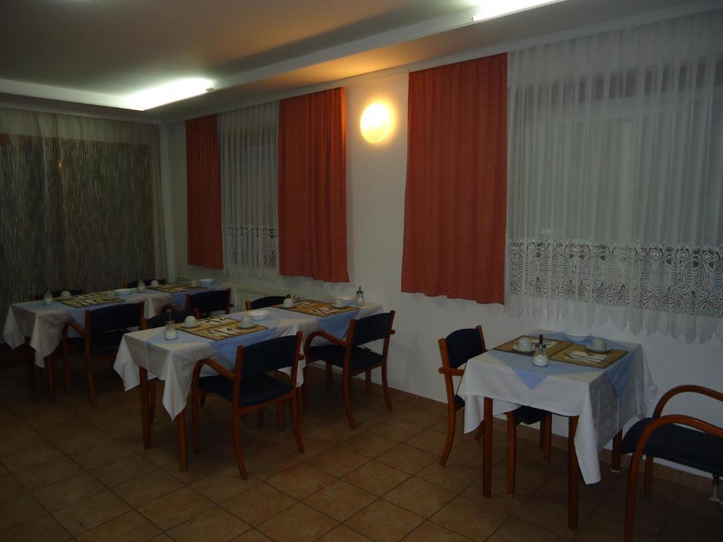 슬라본스키브로드 Pansion Antonio B&B 외부 사진