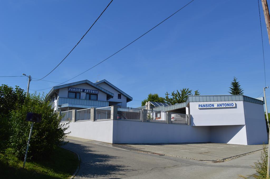 슬라본스키브로드 Pansion Antonio B&B 외부 사진