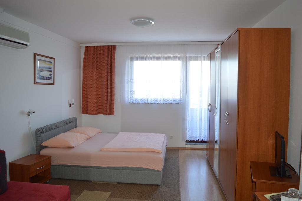슬라본스키브로드 Pansion Antonio B&B 외부 사진