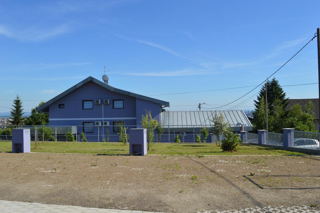 슬라본스키브로드 Pansion Antonio B&B 외부 사진