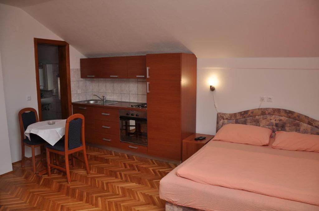 슬라본스키브로드 Pansion Antonio B&B 외부 사진