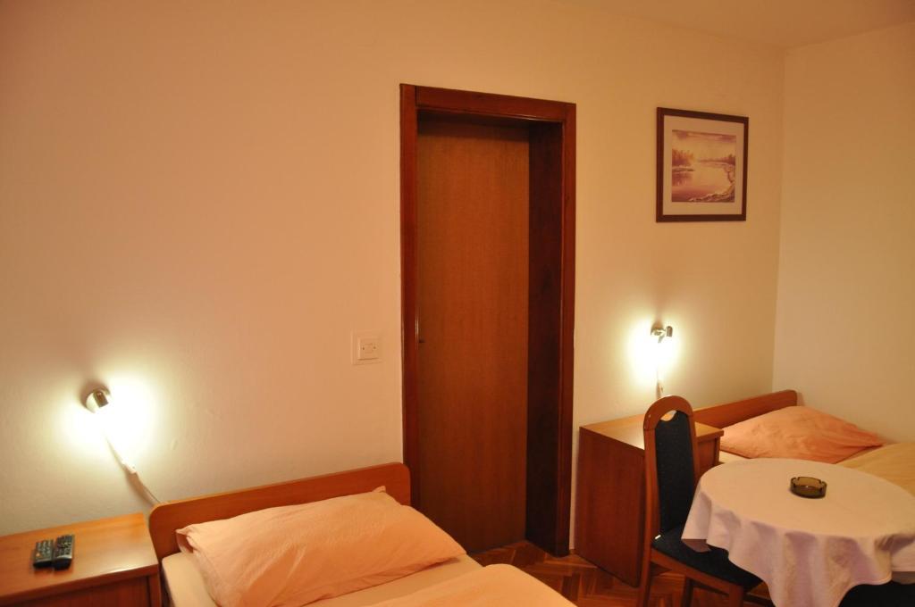 슬라본스키브로드 Pansion Antonio B&B 외부 사진