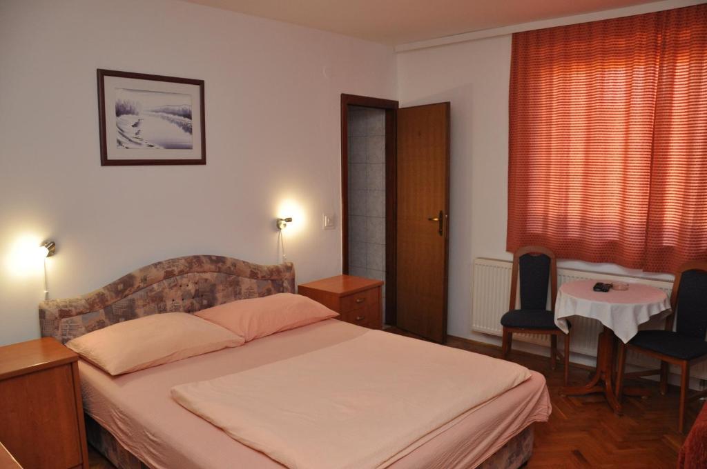 슬라본스키브로드 Pansion Antonio B&B 외부 사진