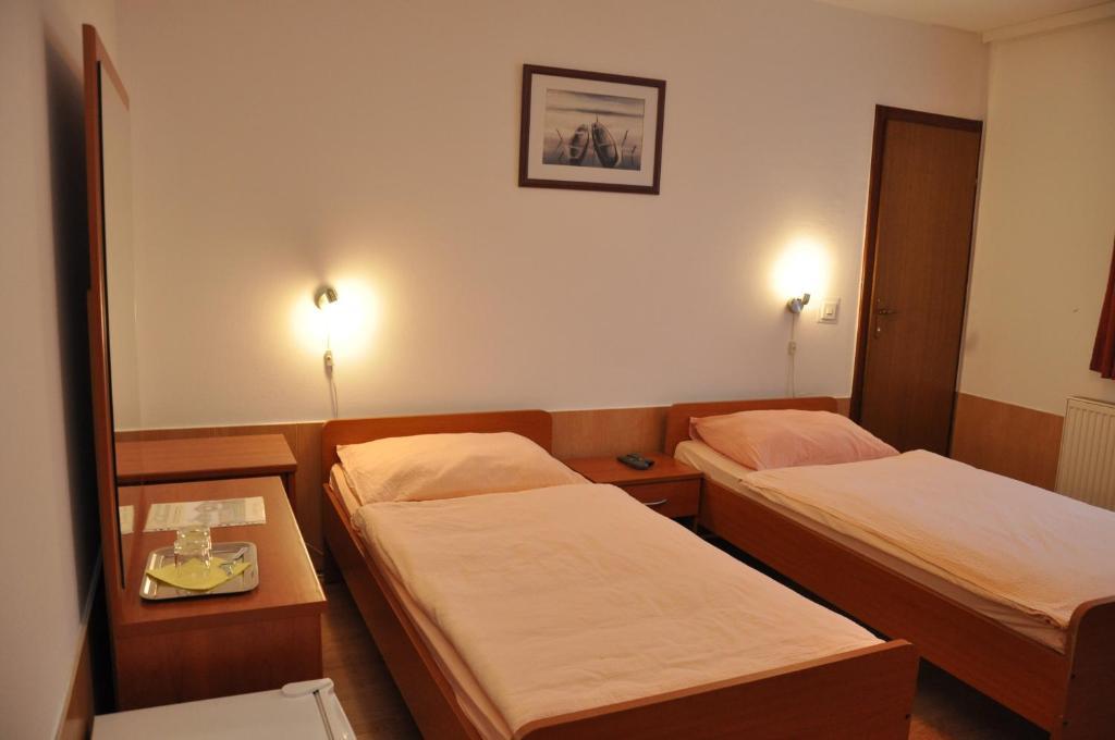 슬라본스키브로드 Pansion Antonio B&B 외부 사진